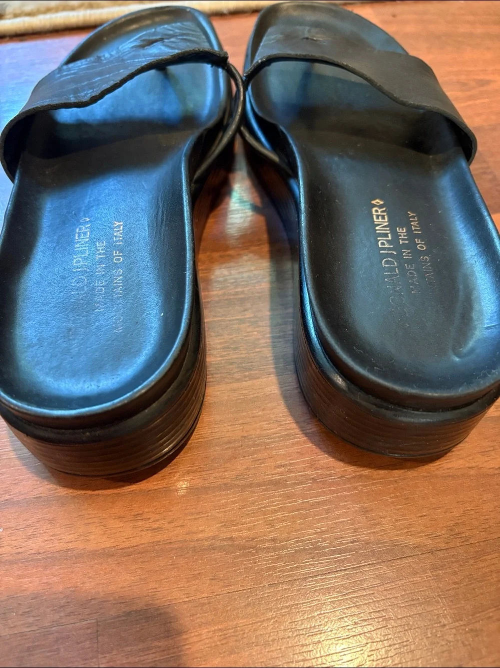 Donald J PLINER FiFi platform wedge sandal black leather size 6.5